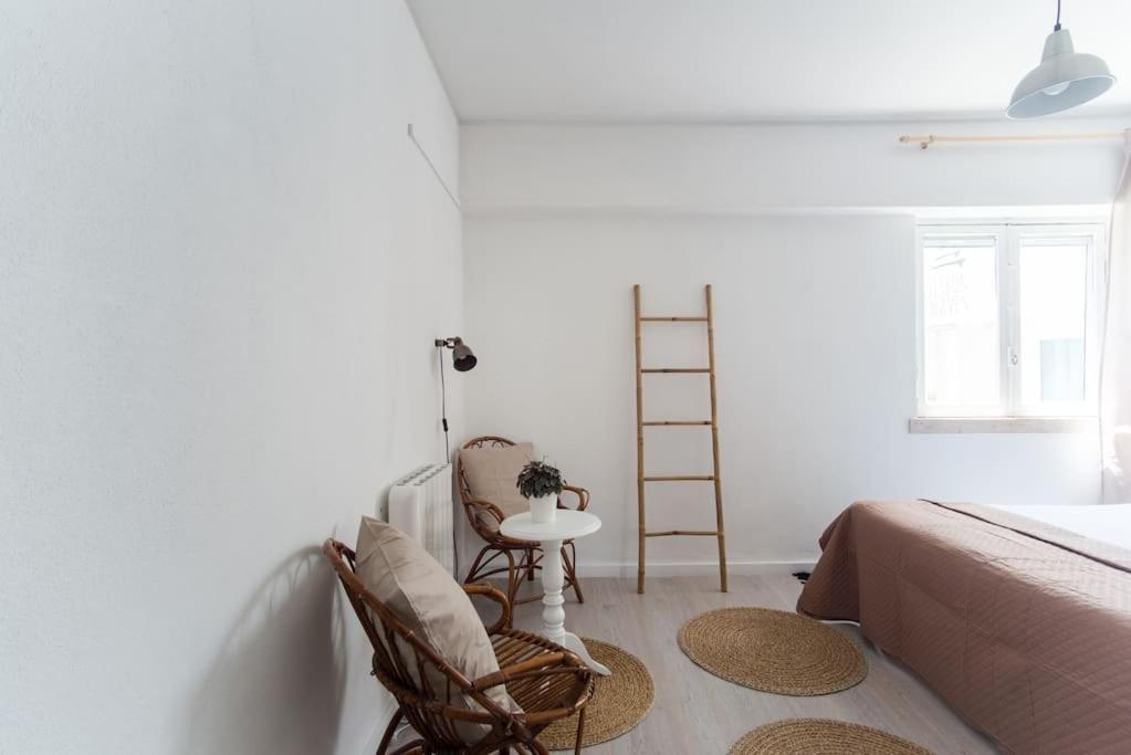 Lisbon Waves Surf Lodge Almada Eksteriør bilde