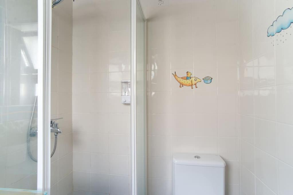 Lisbon Waves Surf Lodge Almada Eksteriør bilde