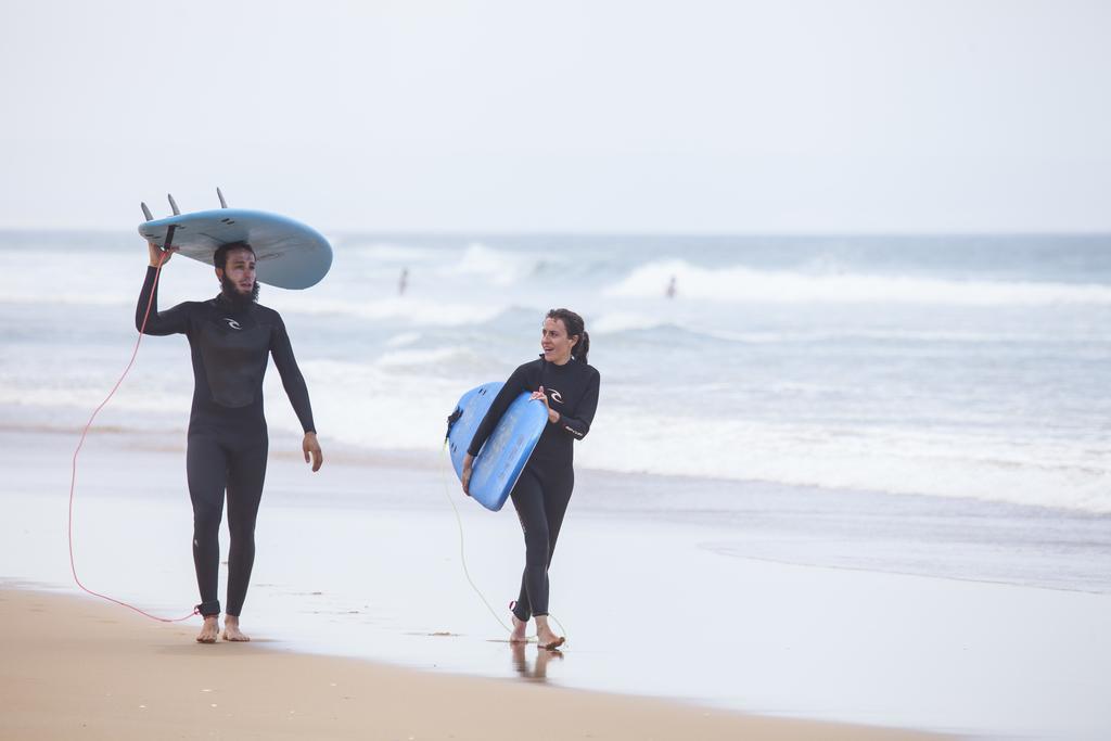 Lisbon Waves Surf Lodge Almada Eksteriør bilde